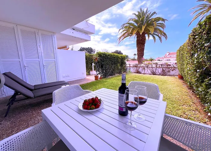 Tropicalidays Botanic Garden Apartman